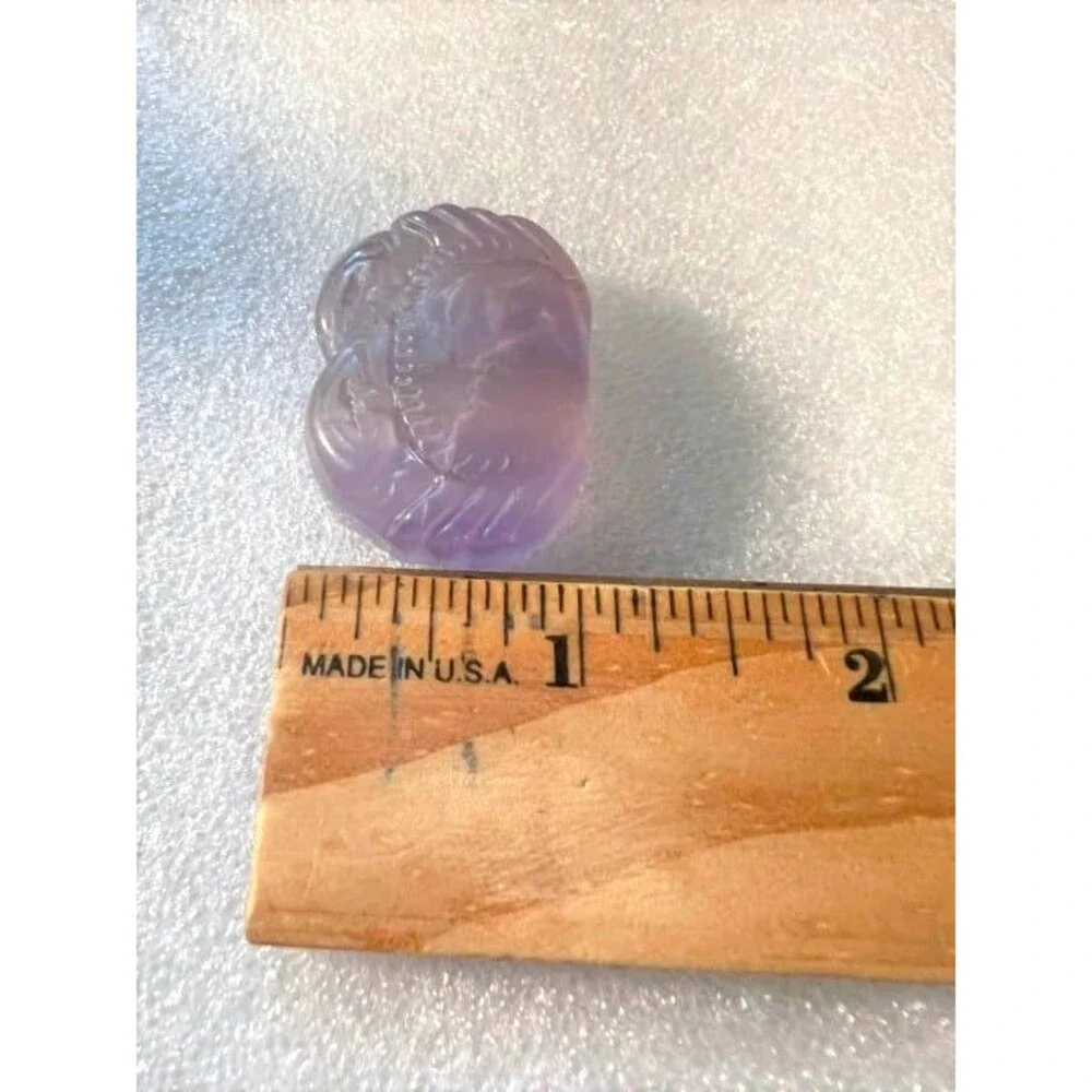Adorable Fluorite Crab Carving